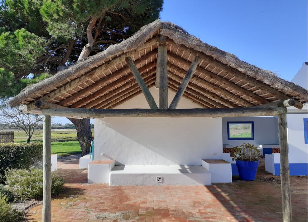 Estruturas De Sombreamento Com Colmo