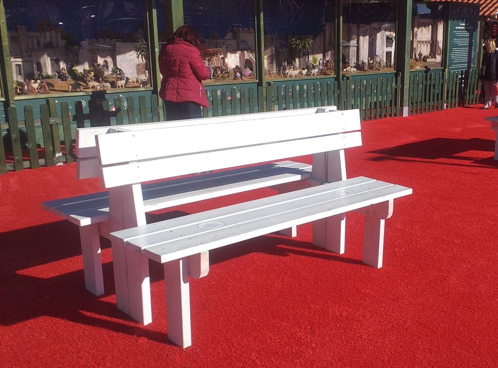 Urban Garden Bench With Back