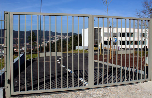 Carmo Tube Gates