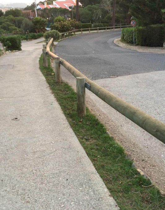 Barandas de Delimitación en Madera